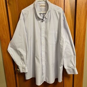 Roundtree & Yorke Gold Label Light Purple and White Plaid Button Down Shirt